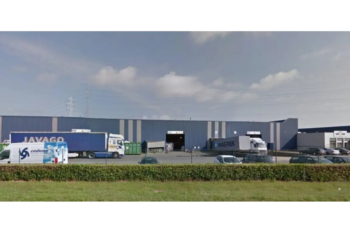 Handelszaak te  huur in Sint-Niklaas 9100 0.00€  slaapkamers m² - Zoekertje 1603