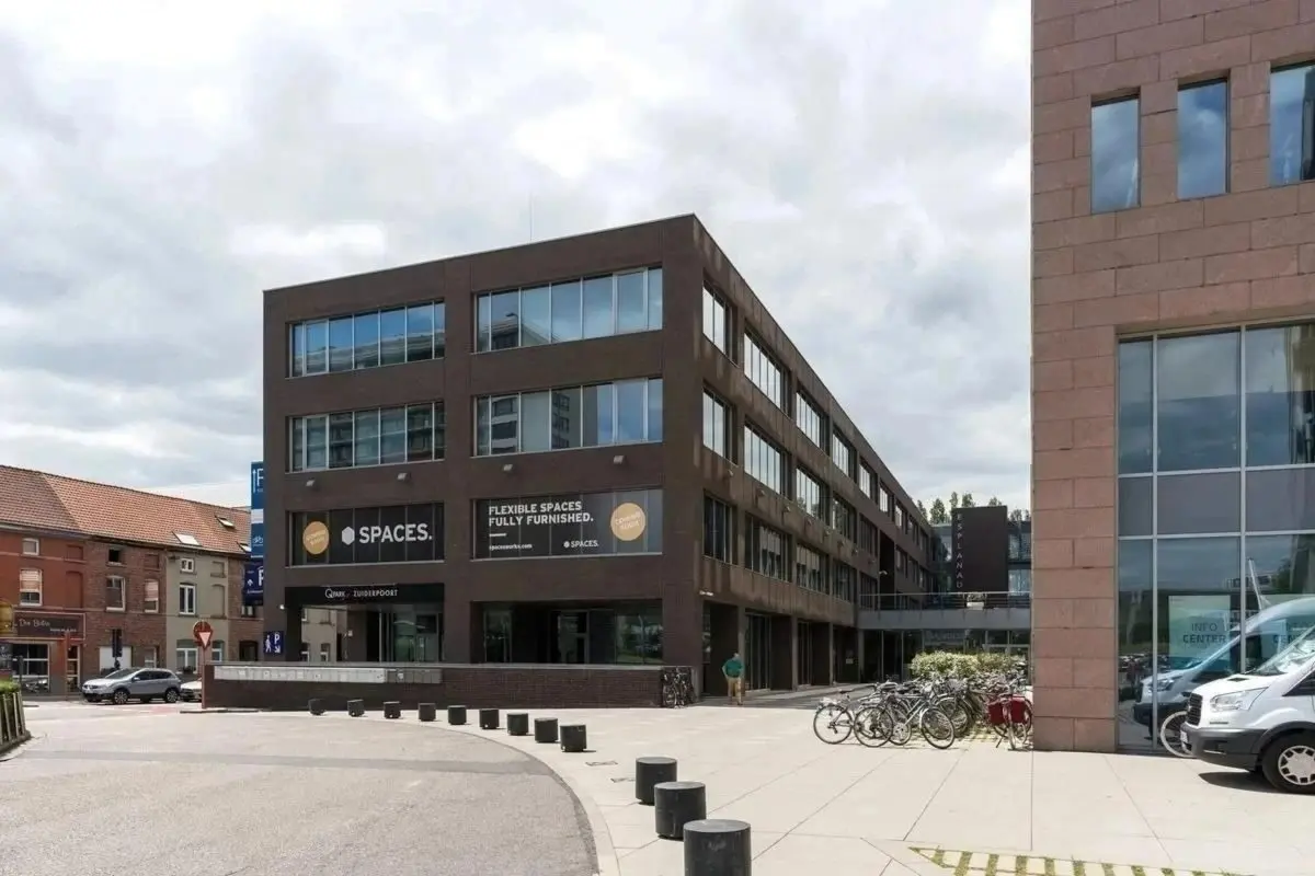 Handelszaak te  huur in Gentbrugge 9050 609.00€ 0 slaapkamers m² - Zoekertje 2333