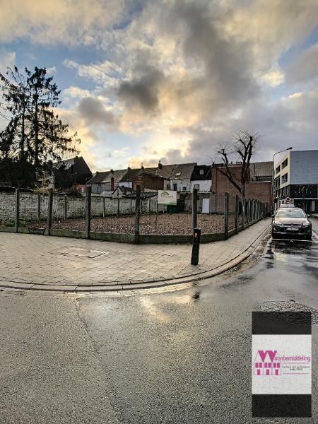 Grond te  koop in Denderleeuw 9470 135000.00€  slaapkamers m² - Zoekertje 3084