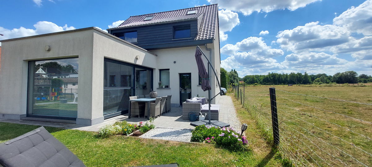 Huis te  koop in Buggenhout 9255 458997.00€ 4 slaapkamers 210.00m² - Zoekertje 274440