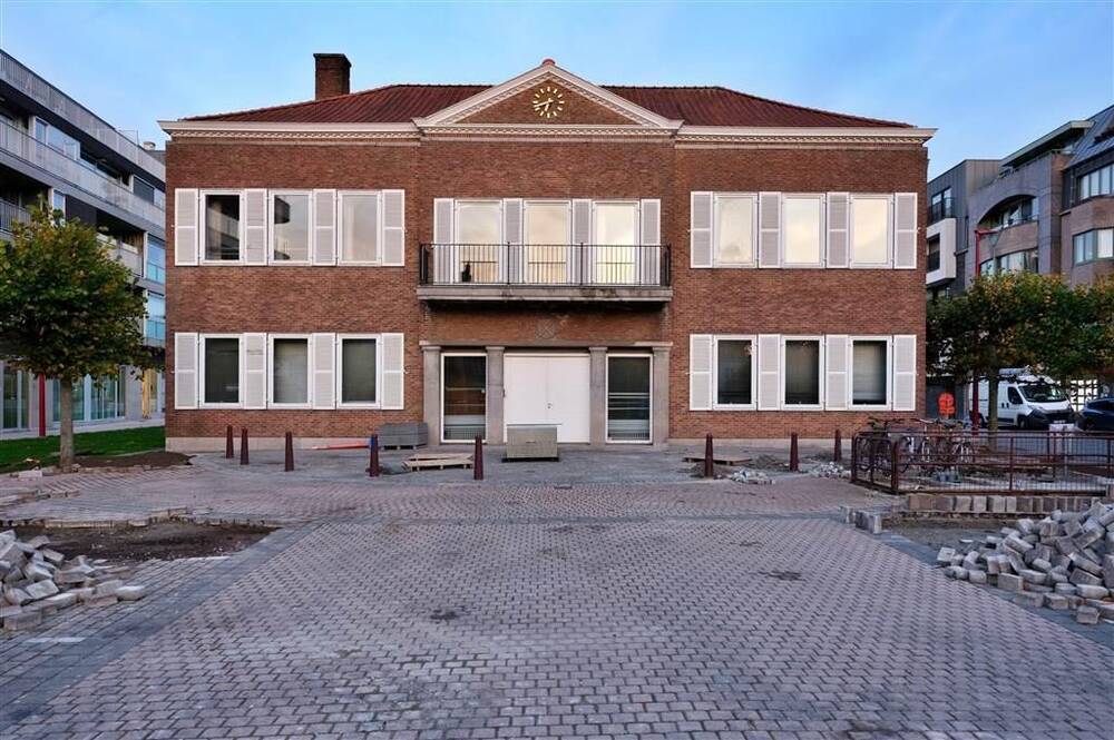 Handelszaak te  koop in Aalter 9880 445500.00€  slaapkamers m² - Zoekertje 7170