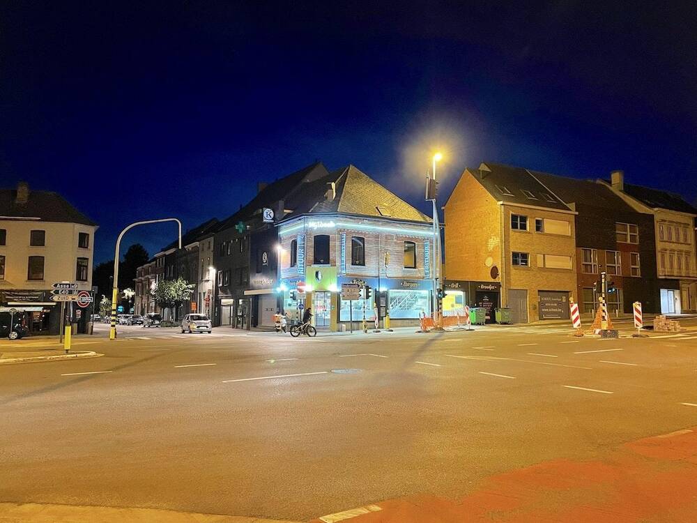 Handelszaak te  koop in Aalst 9300 250000.00€  slaapkamers m² - Zoekertje 7597