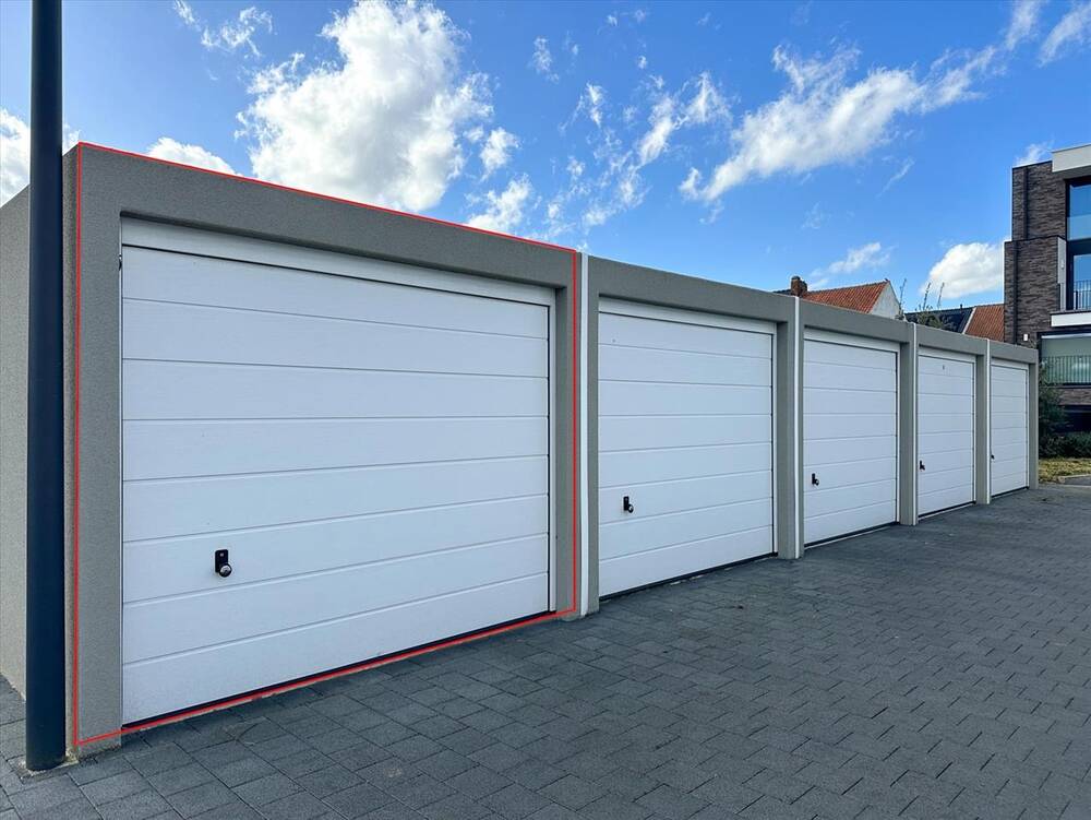 Parking & garage te  huur in Haasdonk 9120 0.00€  slaapkamers m² - Zoekertje 1364696