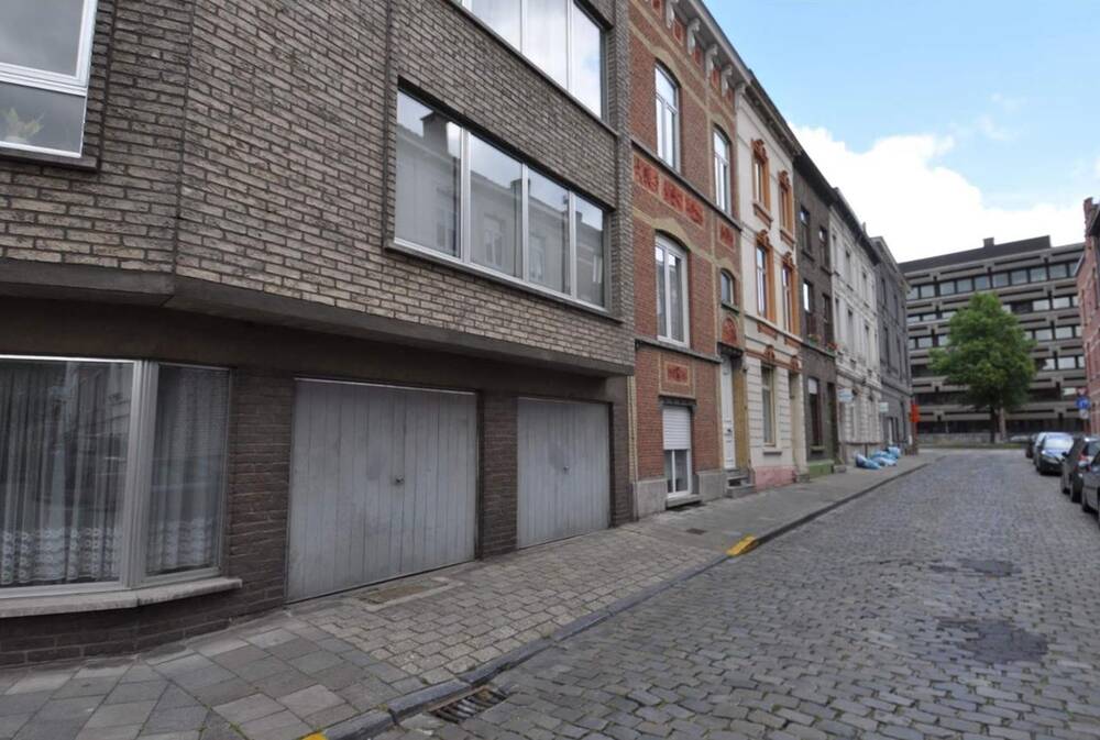 Parking te  huur in Gent 9000 85.00€  slaapkamers m² - Zoekertje 1364805