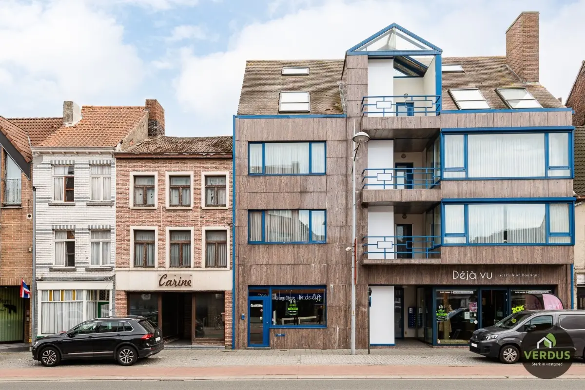 Mixgebouw te  koop in Eeklo 9900 299000.00€ 2 slaapkamers 195.00m² - Zoekertje 10114