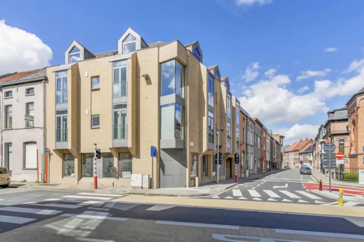 Appartement te  huur in Aalst 9300 850.00€ 1 slaapkamers m² - Zoekertje 9999