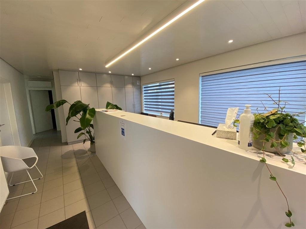 Handelszaak te huur in Sint-Gillis-Waas 9170 1750.00€ slaapkamers 207.00m² - Zoekertje 10726