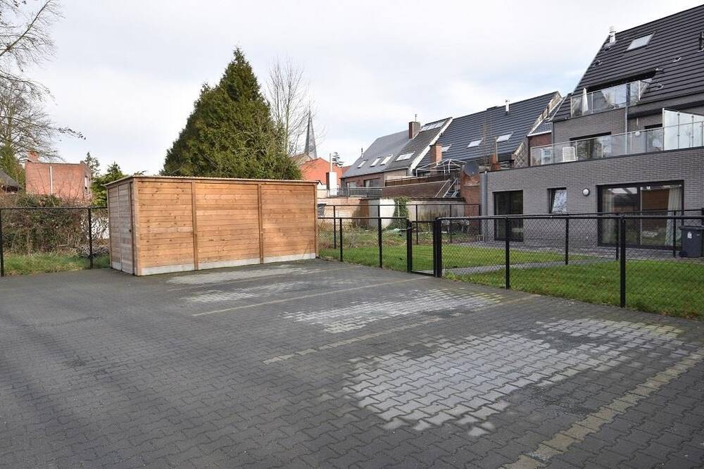 Parking & garage te  huur in Nieuwkerken-Waas 9100 45.00€  slaapkamers m² - Zoekertje 1365789