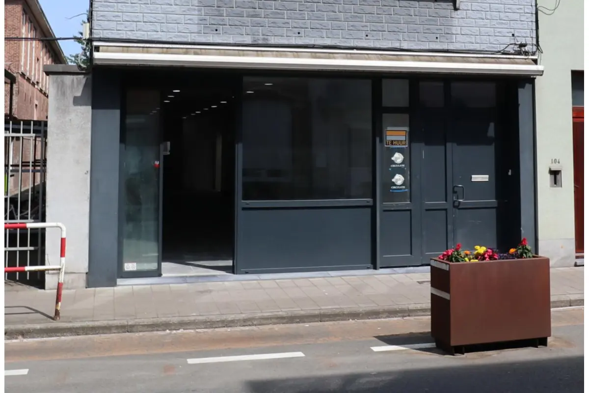 Handelszaak te  huur in Zele 9240 1200.00€  slaapkamers 105.00m² - Zoekertje 12297