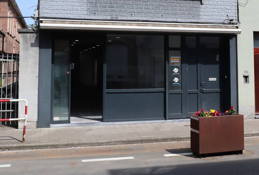 Handelszaak te huur in Zele 9240 1200.00€ slaapkamers 105.00m² - Zoekertje 12297