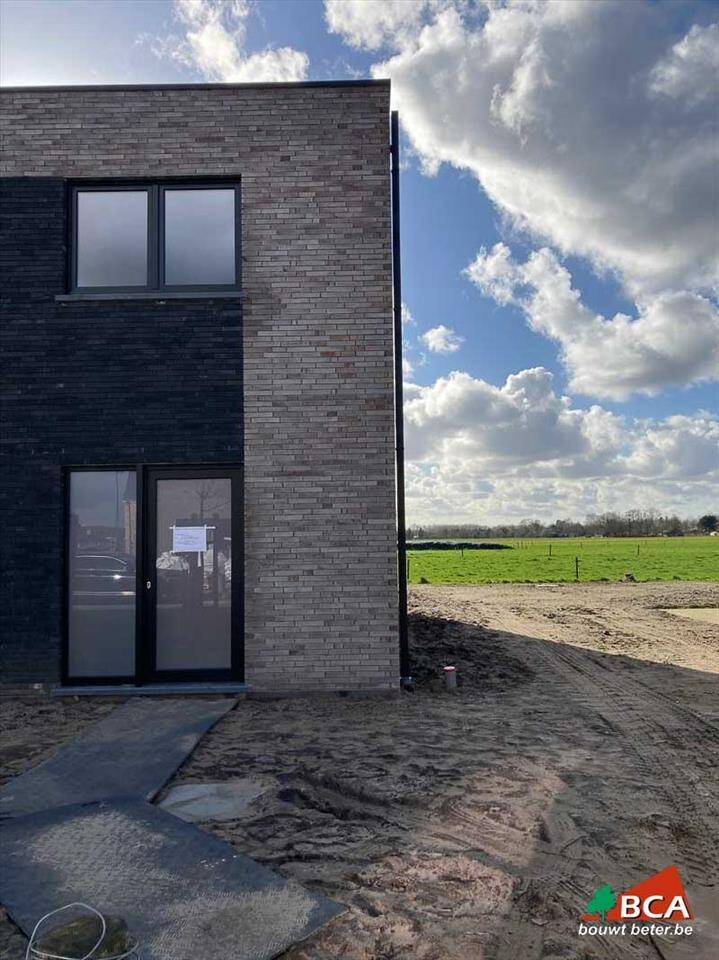 Huis te  koop in Kaprijke 9970 0.00€  slaapkamers 160.00m² - Zoekertje 1105086