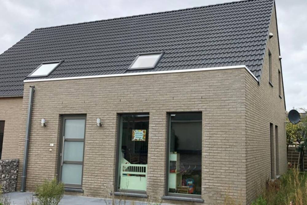 Huis te  koop in Nederename 9700 308890.00€ 3 slaapkamers m² - Zoekertje 1255288
