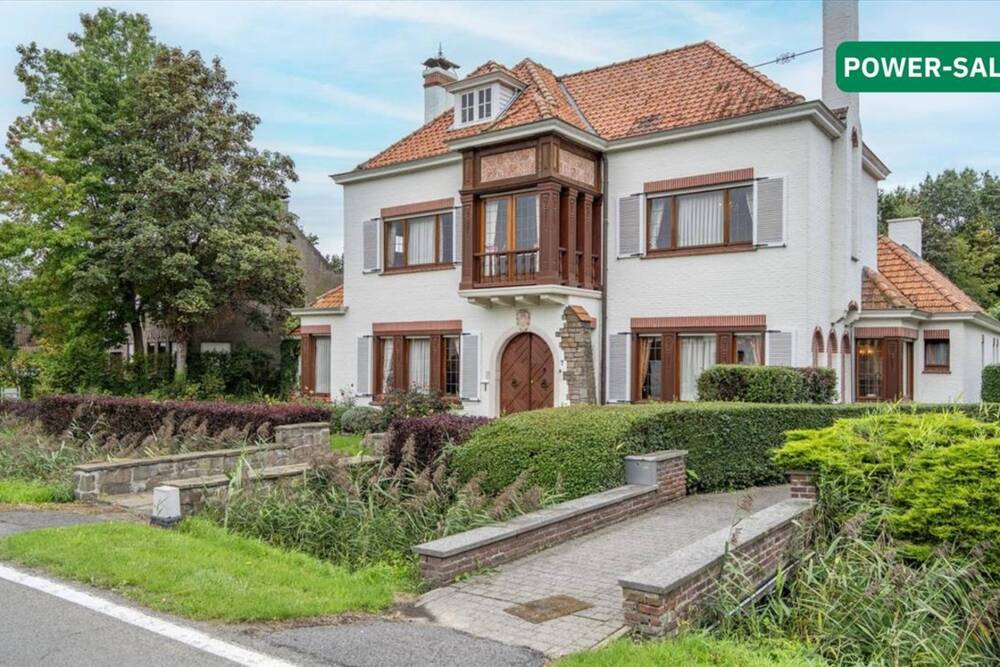 Huis te  koop in Boekhoute 9961 380000.00€ 5 slaapkamers 300.00m² - Zoekertje 1123988