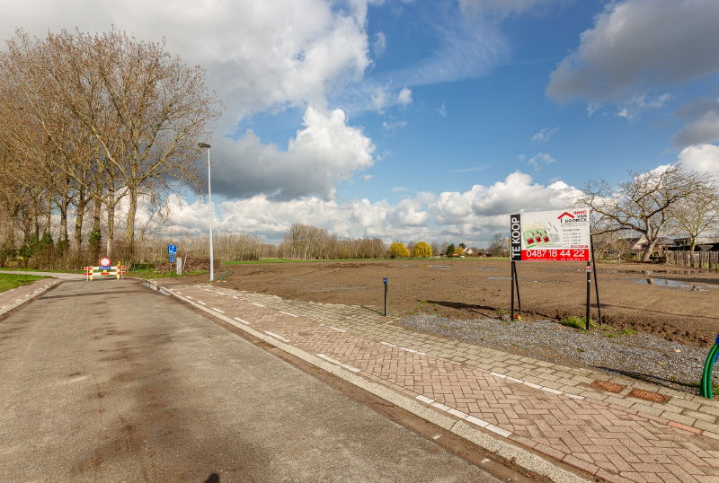 Bouwgrond te koop in Lede 9340 210000.00€ slaapkamers m² - Zoekertje 275378
