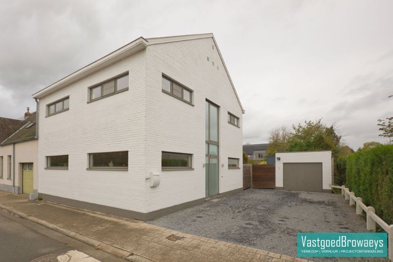 Huis te  koop in Oudenaarde 9700 410000.00€ 3 slaapkamers 196.00m² - Zoekertje 85208