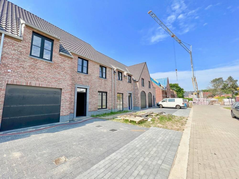Huis te koop in Oosteeklo 9968 479000.00€ 4 slaapkamers 251.00m² - Zoekertje 85997