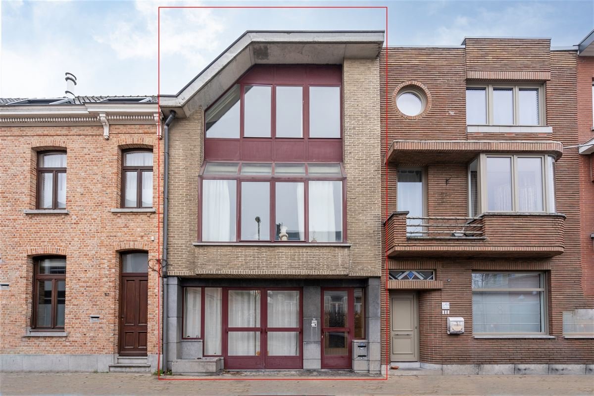 Appartementsgebouw te  koop in Nieuwkerken-Waas 9100 299000.00€ 3 slaapkamers 203.00m² - Zoekertje 1178261