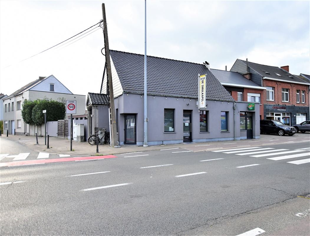 Commerciële ruimte te koop in Dendermonde 9200 335000.00€ 1 slaapkamers 204.00m² - Zoekertje 276498
