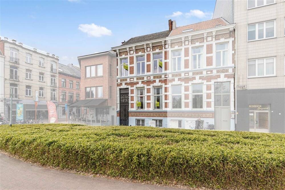 Herenhuis te  koop in Dendermonde 9200 299000.00€ 4 slaapkamers 220.00m² - Zoekertje 1290477