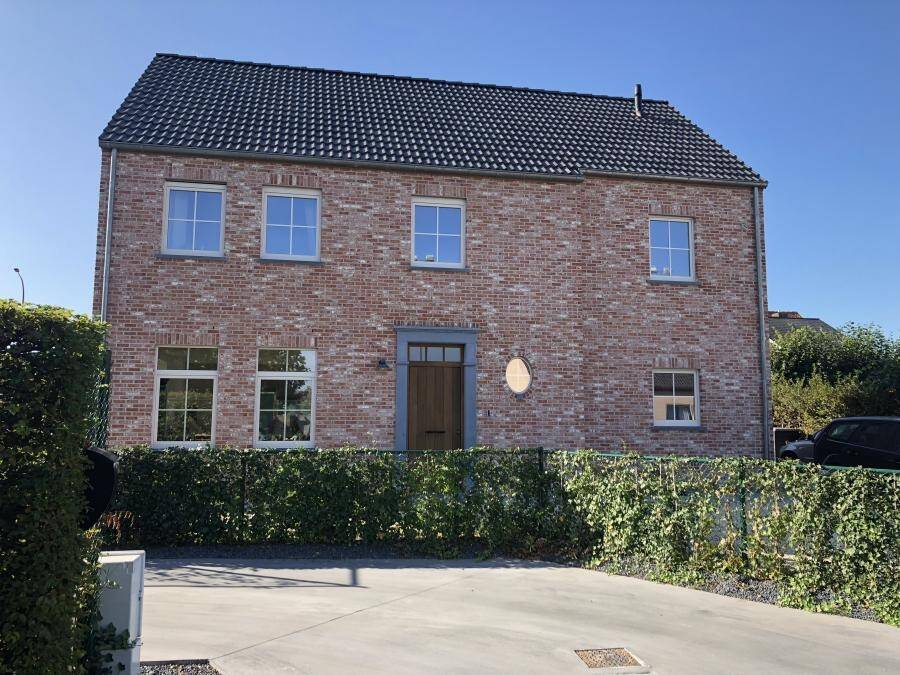 Huis te  koop in Waarschoot 9950 472490.00€ 3 slaapkamers m² - Zoekertje 1371233