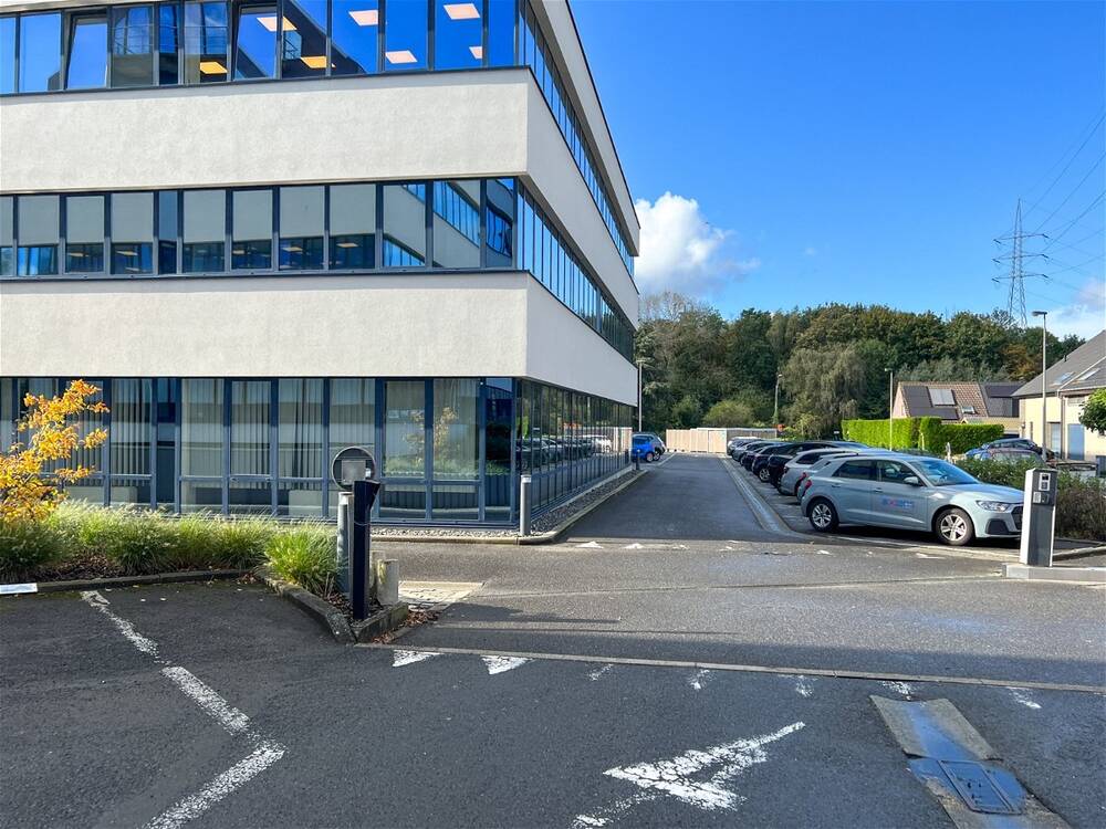Kantoor te  huur in Merelbeke 9820 128.00€  slaapkamers 560.00m² - Zoekertje 87156