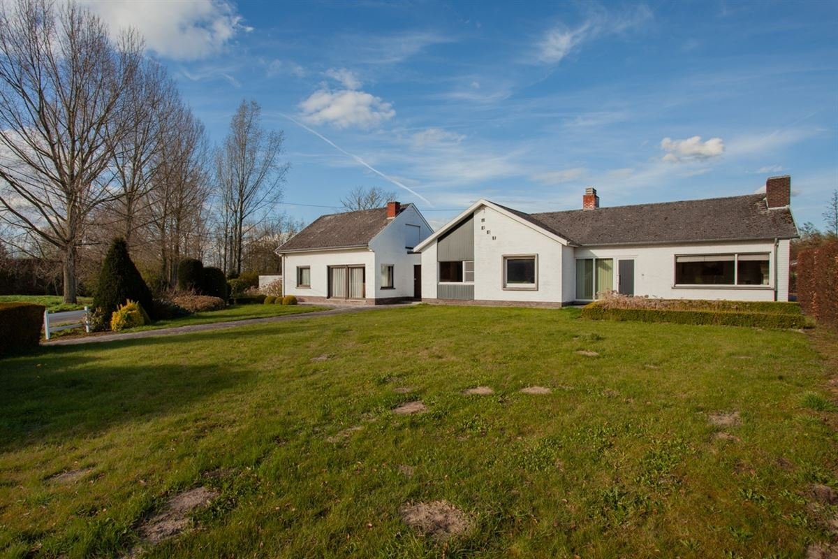 Huis te  koop in Destelbergen 9070 485000.00€ 4 slaapkamers 250.00m² - Zoekertje 1212414