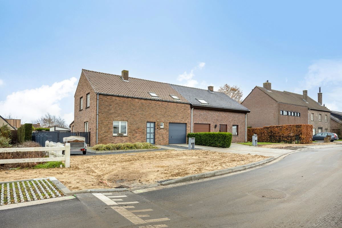 Huis te koop in Oostakker 9041 450000.00€ 4 slaapkamers 180.00m² - Zoekertje 276941