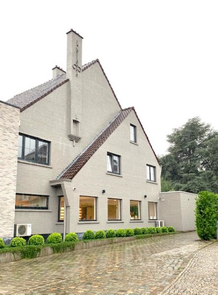 Kantoor te huur in Aalst 9300 1300.00€ slaapkamers m² - Zoekertje 88008