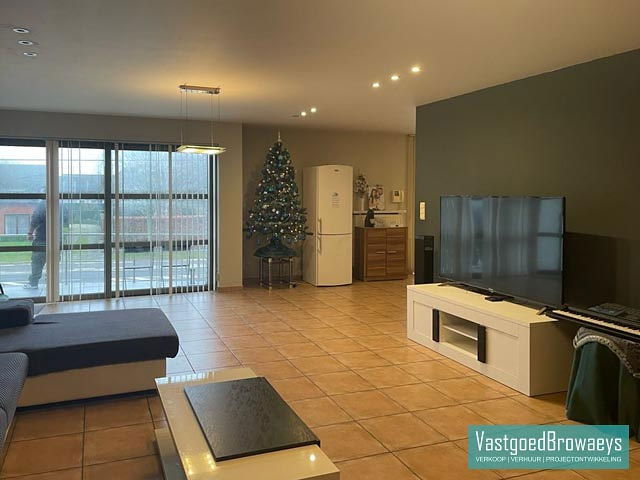 Appartement te  huur in Zwalm 9630 875.00€ 3 slaapkamers 140.00m² - Zoekertje 276979
