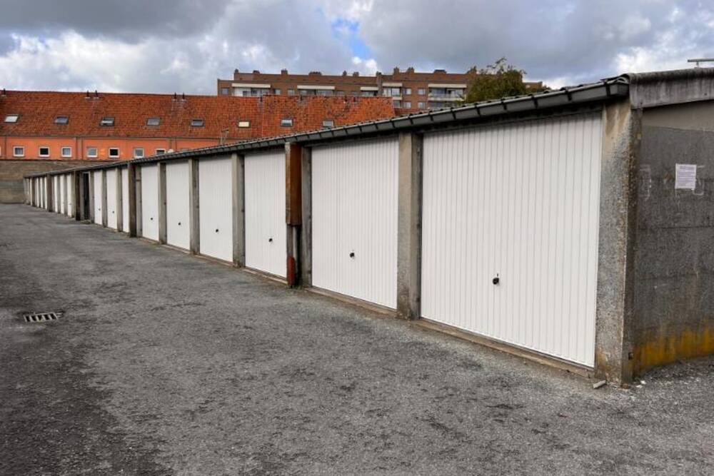 Parking & garage te  huur in Gent 9000 85.00€  slaapkamers m² - Zoekertje 1244391