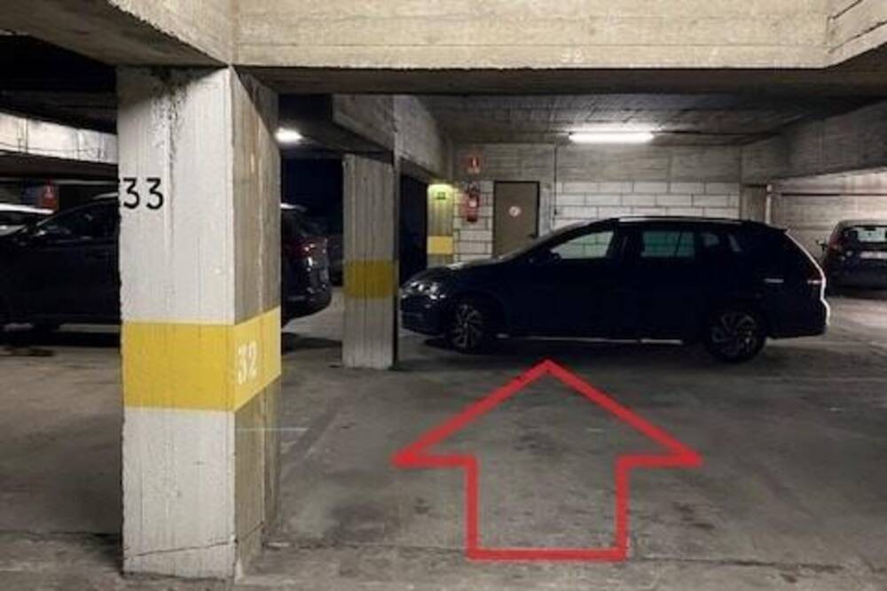 Parking & garage te  huur in Sint-Niklaas 9100 55.00€  slaapkamers m² - Zoekertje 1252284