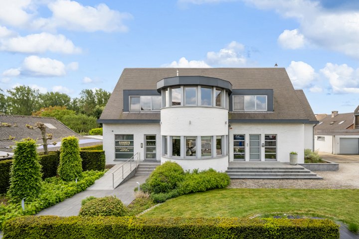 Villa te  koop in Geraardsbergen 9500 599000.00€ 4 slaapkamers 360.00m² - Zoekertje 1257041