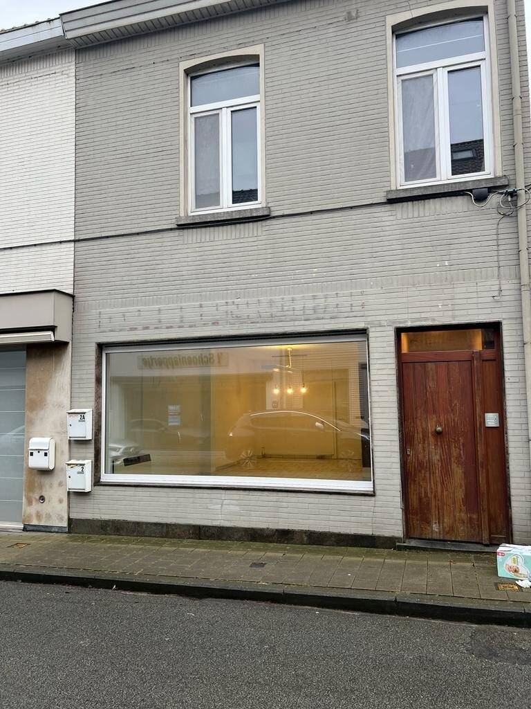 Handelszaak te huur in Drongen 9031 650.00€ slaapkamers 70.00m² - Zoekertje 29503