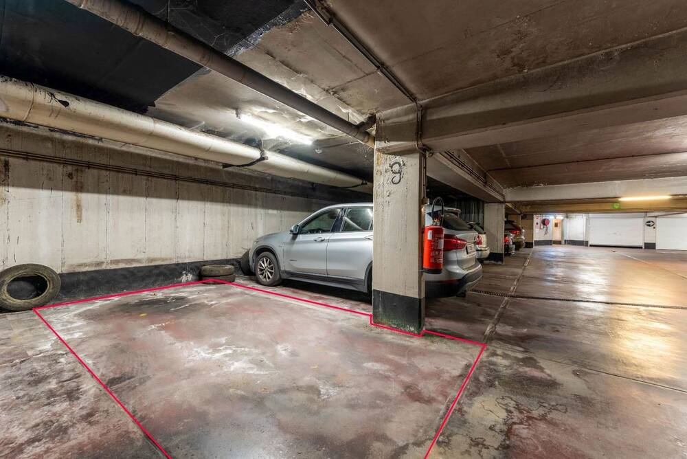 Parking & garage te  koop in Gent 9000 30000.00€  slaapkamers m² - Zoekertje 1373698