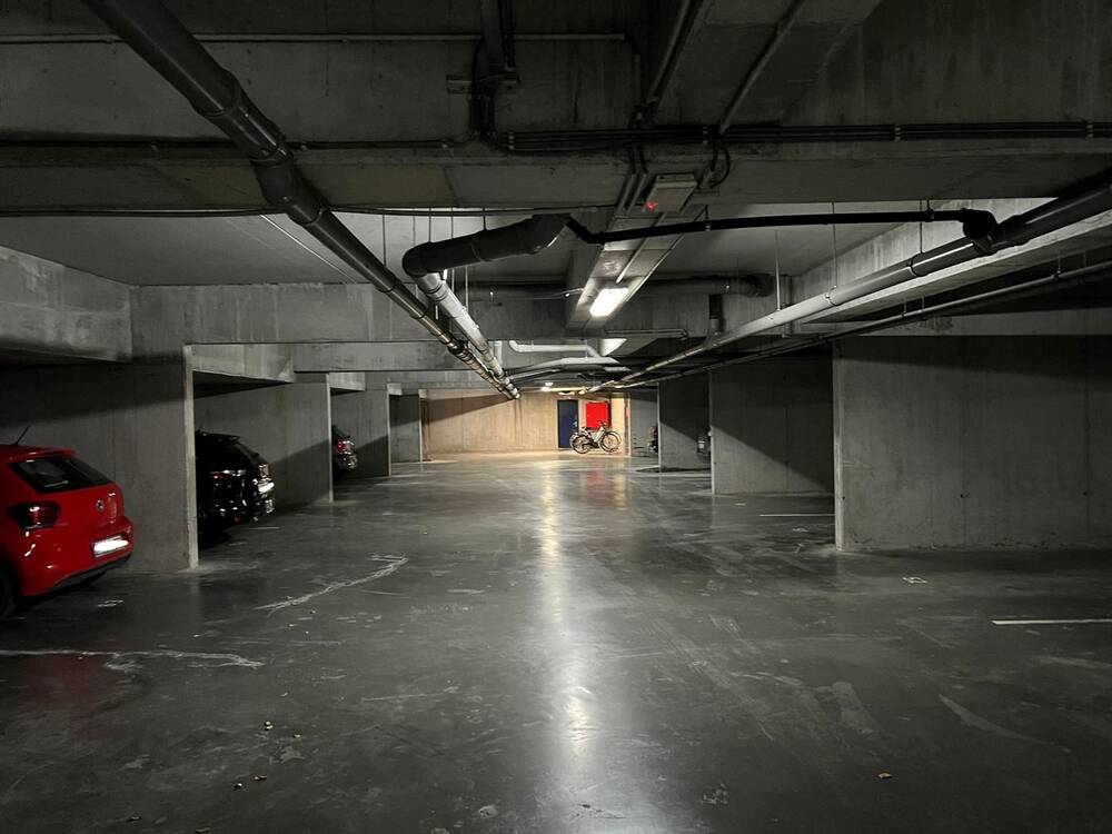 Parking & garage te  koop in Gent 9000 20500.00€  slaapkamers m² - Zoekertje 1373699