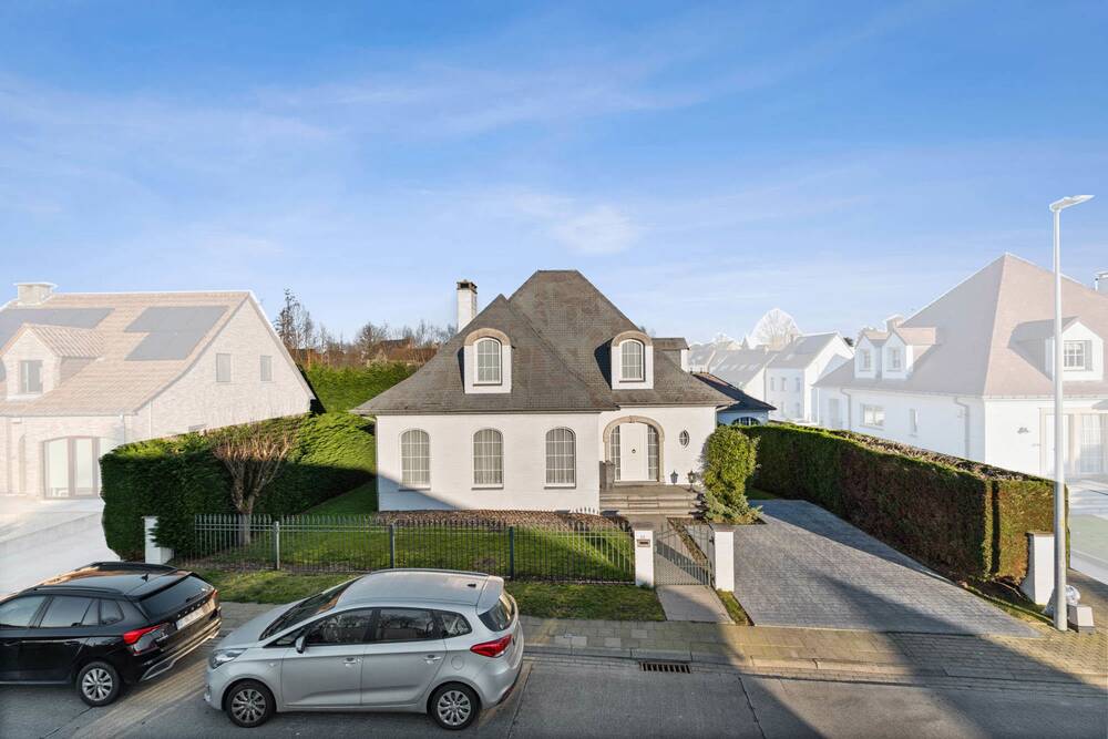 Villa te  koop in Denderleeuw 9470 499000.00€ 3 slaapkamers 345.00m² - Zoekertje 1374032