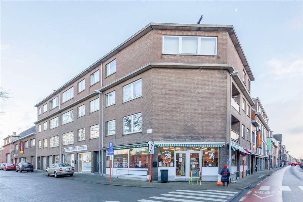 Appartementsgebouw te  koop in Sint-Niklaas 9100 1975000.00€  slaapkamers m² - Zoekertje 1374795