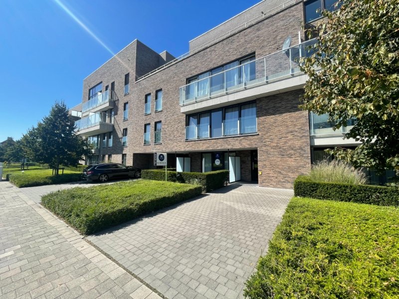 Kantoor te koop in Zwijnaarde 9052 395000.00€ 2 slaapkamers 98.00m² - Zoekertje 88565