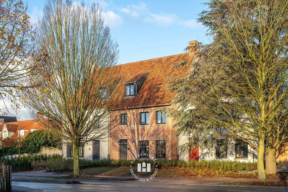 Huis te  koop in Sint-Martens-Latem 9830 0.00€ 3 slaapkamers 180.00m² - Zoekertje 1353103