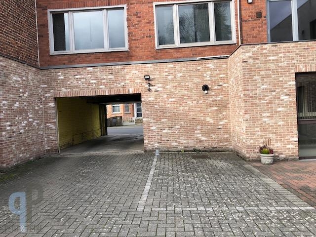 Parking & garage te  huur in Zottegem 9620 55.00€  slaapkamers m² - Zoekertje 1376304