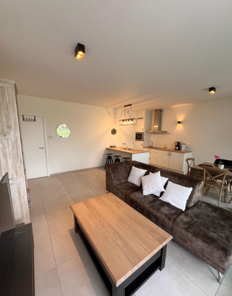 Appartement te  huur in Sint-Niklaas 9100 1850.00€ 2 slaapkamers 85.00m² - Zoekertje 1290508