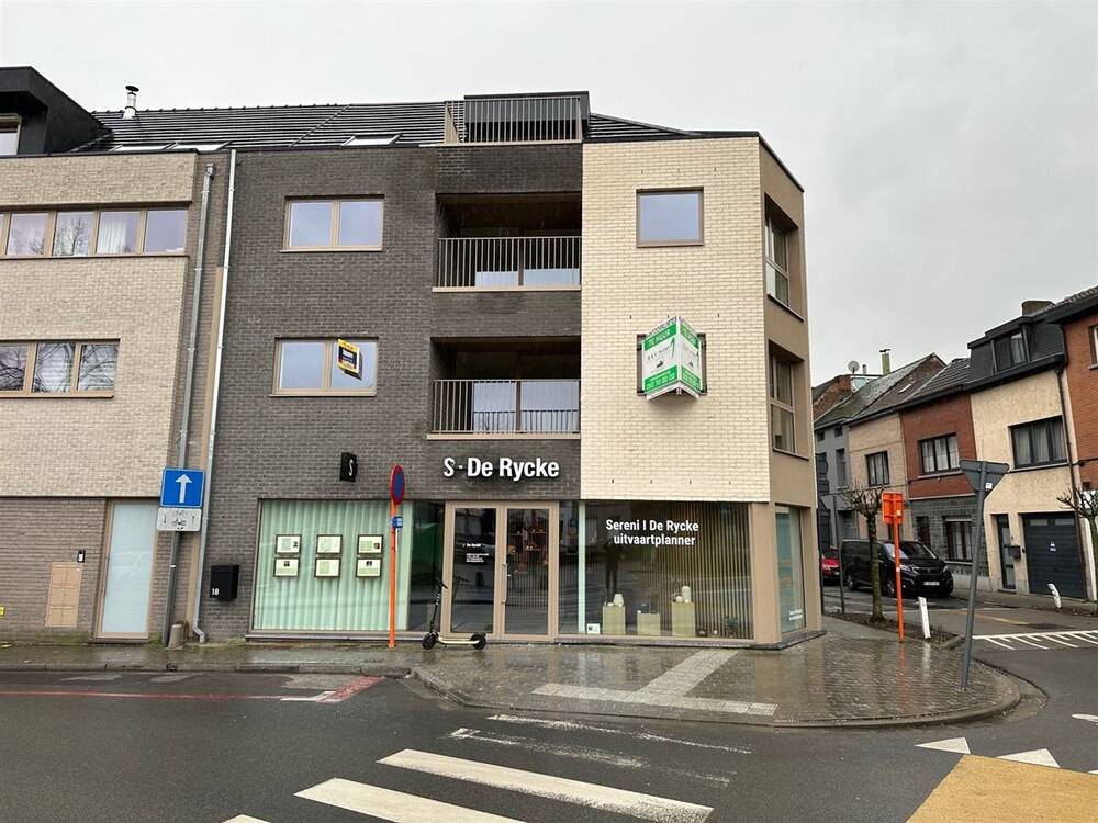 Kantoor te huur in Aalst 9300 1095.00€ slaapkamers 92.00m² - Zoekertje 88783