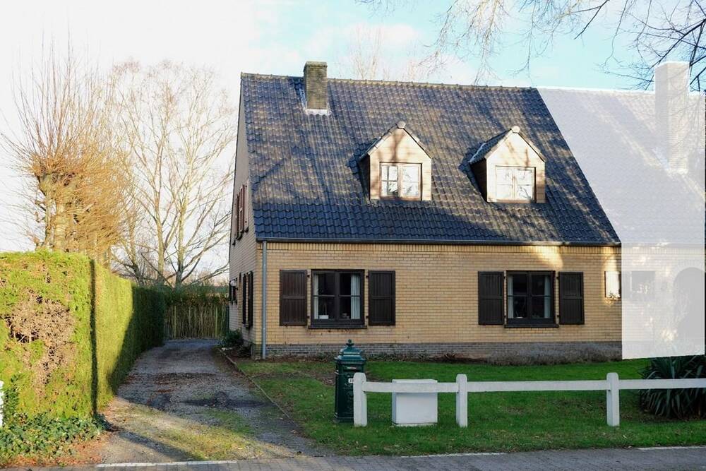 Huis te  koop in Sint-Martens-Latem 9830 620000.00€ 4 slaapkamers 198.00m² - Zoekertje 1292350