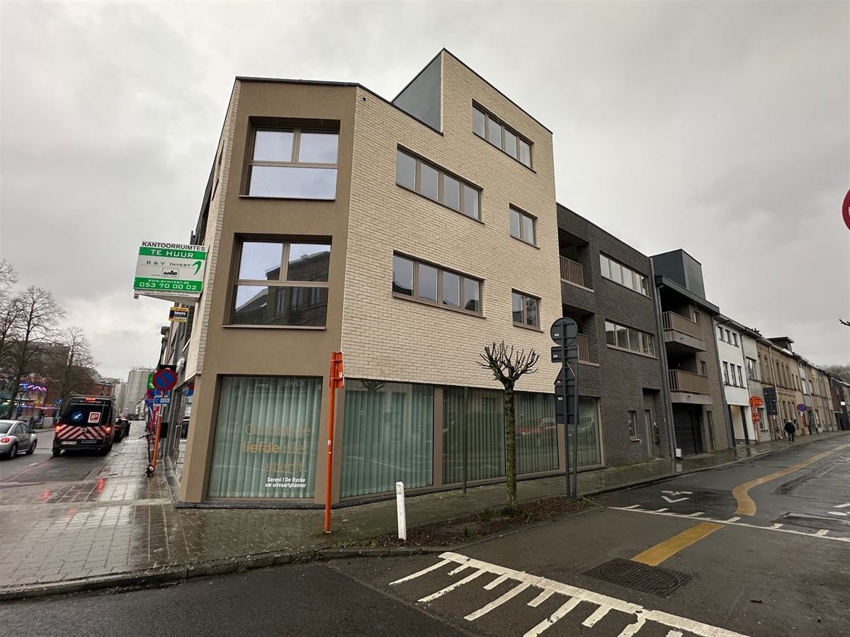 Kantoor te huur in Aalst 9300 895.00€ slaapkamers 75.00m² - Zoekertje 88812
