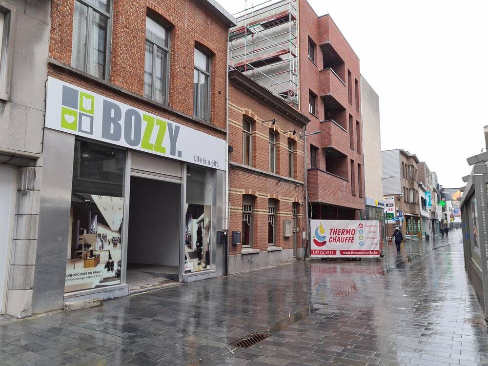 Handelszaak te  huur in Beveren-Waas 9120 2000.00€  slaapkamers 175.00m² - Zoekertje 34023