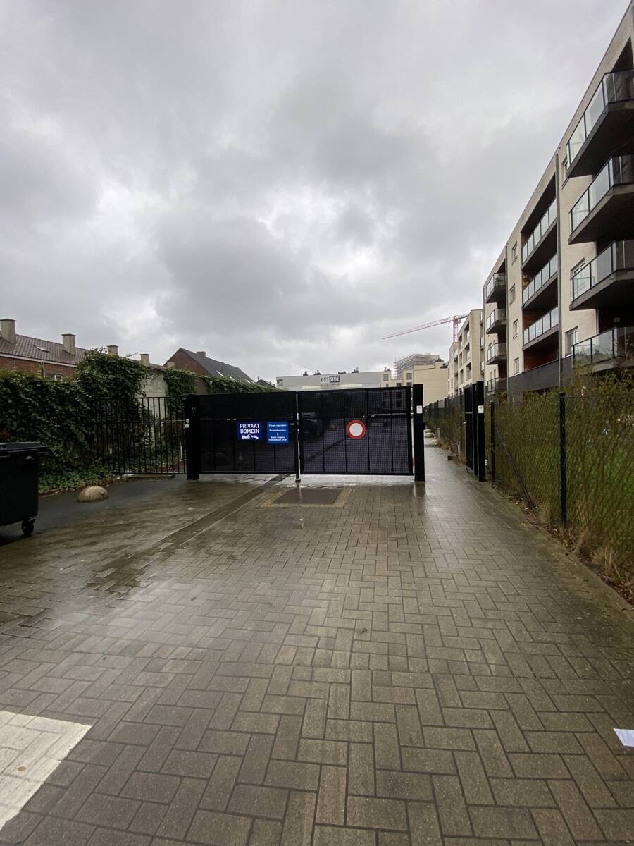 Parking & garage te  koop in Gentbrugge 9050 62000.00€  slaapkamers m² - Zoekertje 1305852