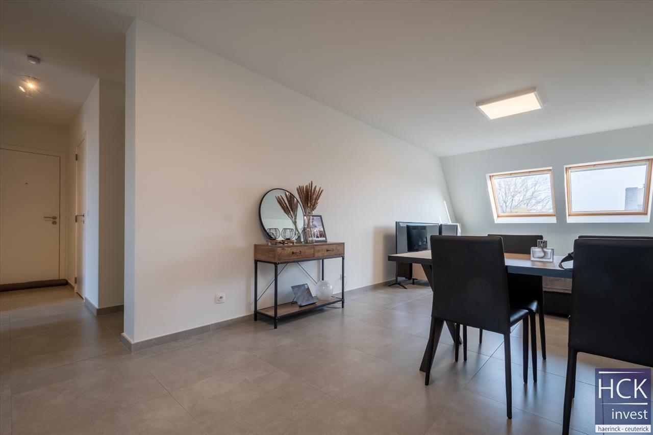 Appartement te  koop in Kruishoutem 9770 275000.00€ 3 slaapkamers 118.00m² - Zoekertje 1315596