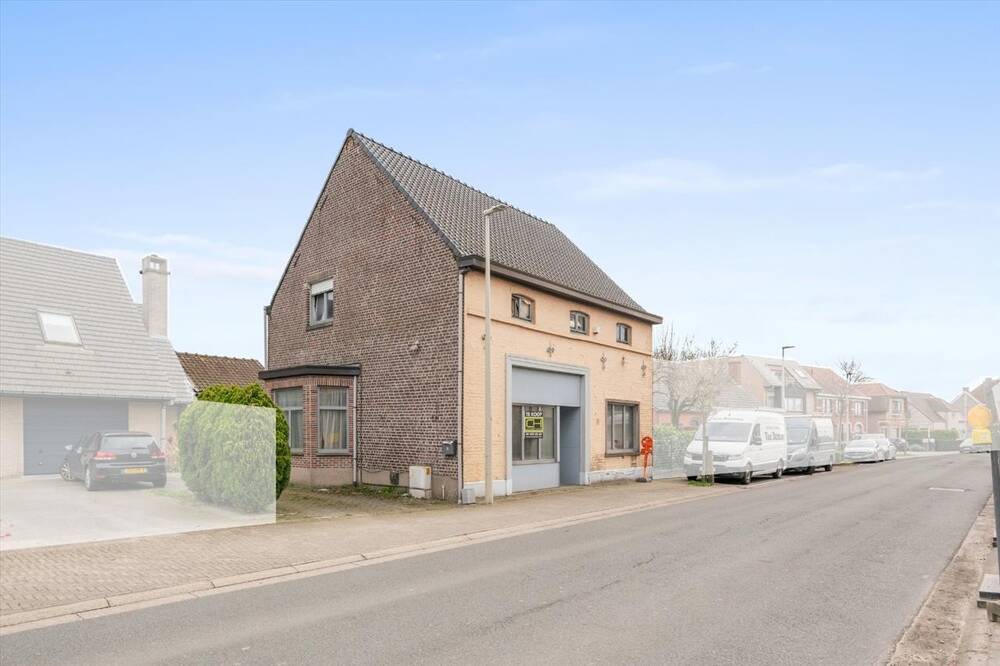 Huis te  koop in Sleidinge 9940 220000.00€ 4 slaapkamers 179.00m² - Zoekertje 1328934