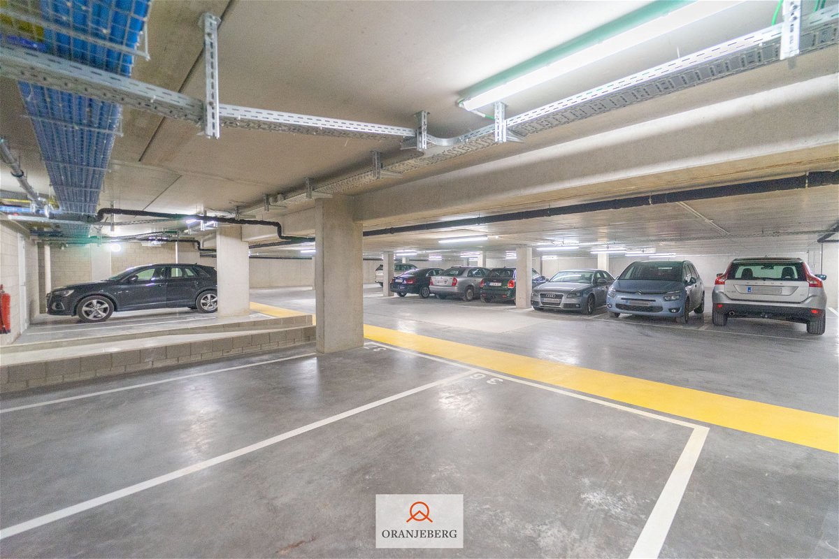 Parking & garage te  huur in Ledeberg 9050 70.00€  slaapkamers m² - Zoekertje 1330439