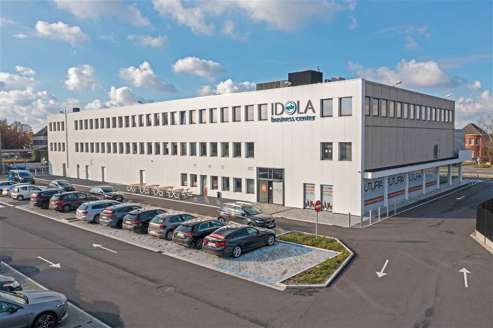 Kantoor te  huur in Lochristi 9080 1250.00€  slaapkamers 30.00m² - Zoekertje 89666
